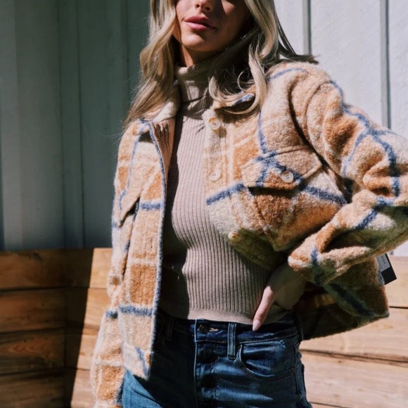 ZOE PLAID CROPPED JACKET NWT - Picture 3 of 5